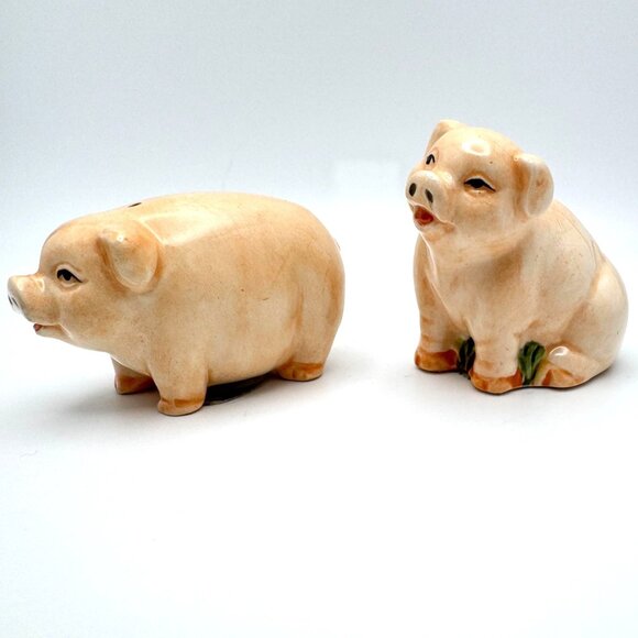 Cosmos Gifts Ceramic Hand Painted Country Farm Pig Piglet Salt Pepper Shaker - Picture 7 of 7